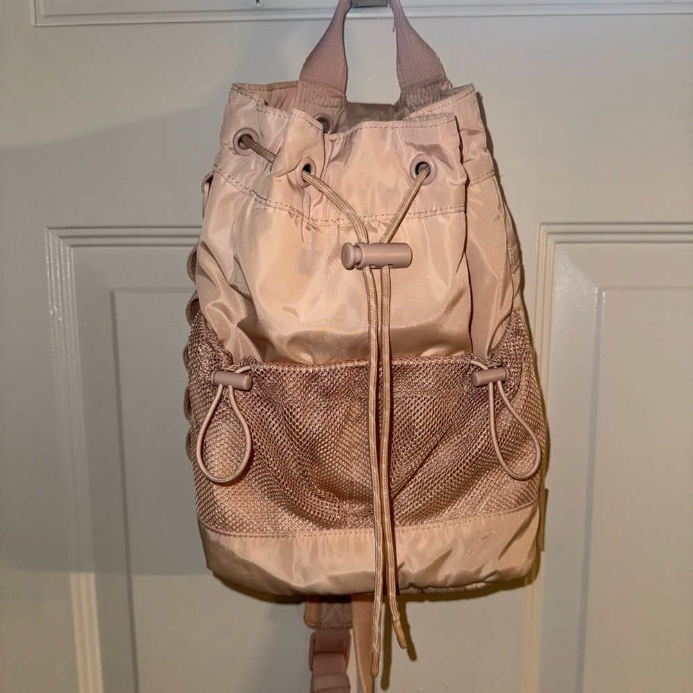 Dagne Dover nova sling